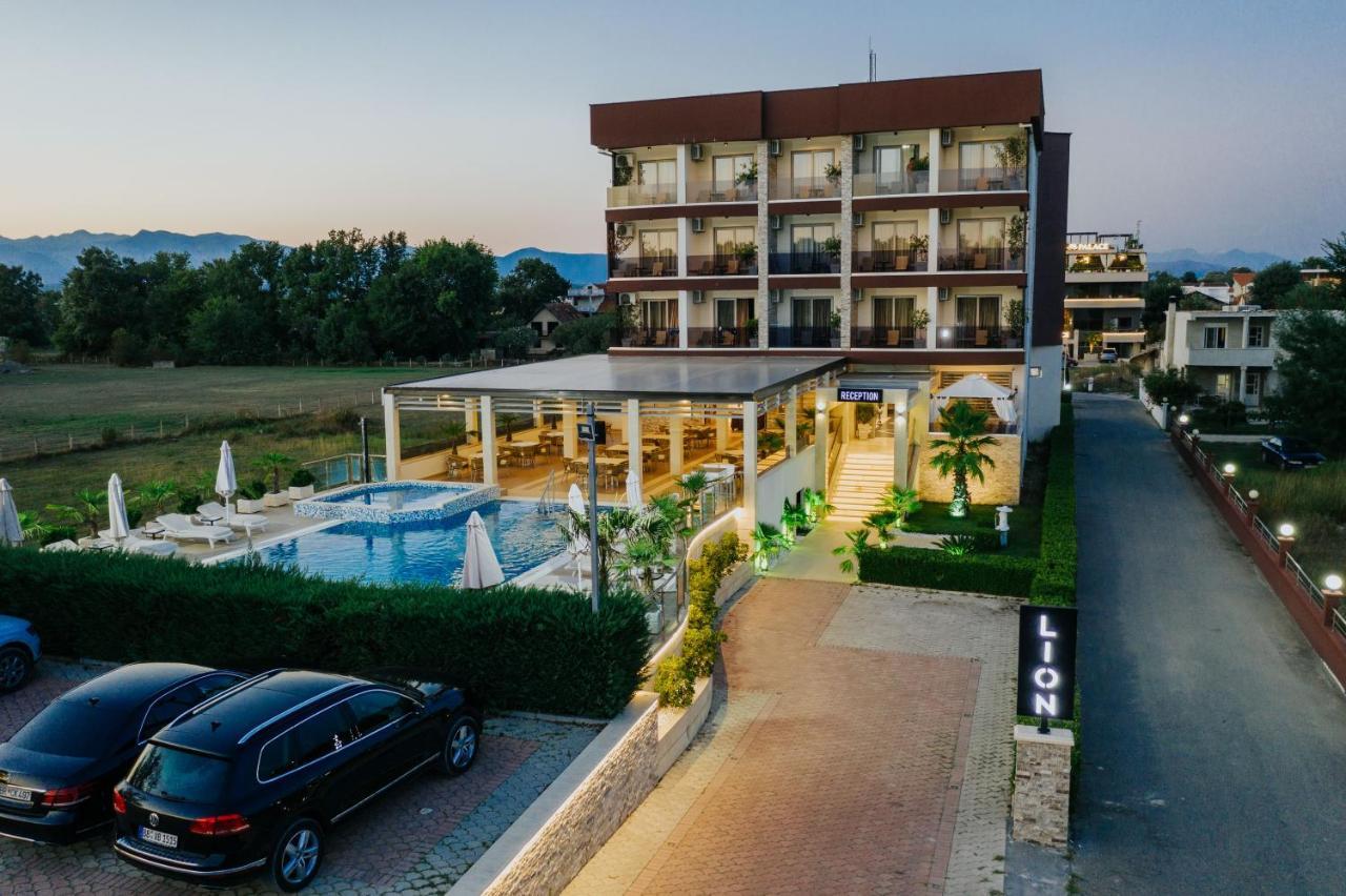 Hotel Lion Ulcinj Exterior foto