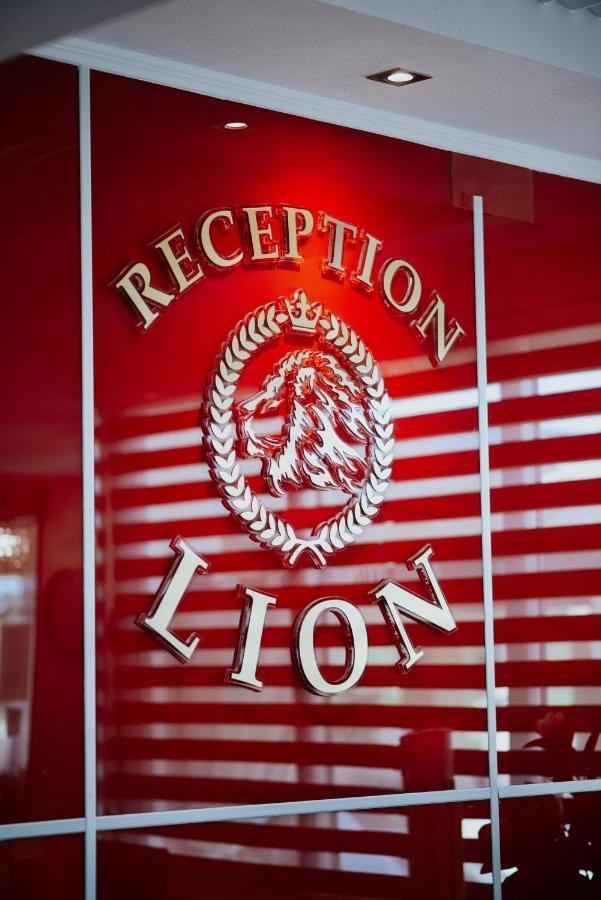 Hotel Lion Ulcinj Exterior foto